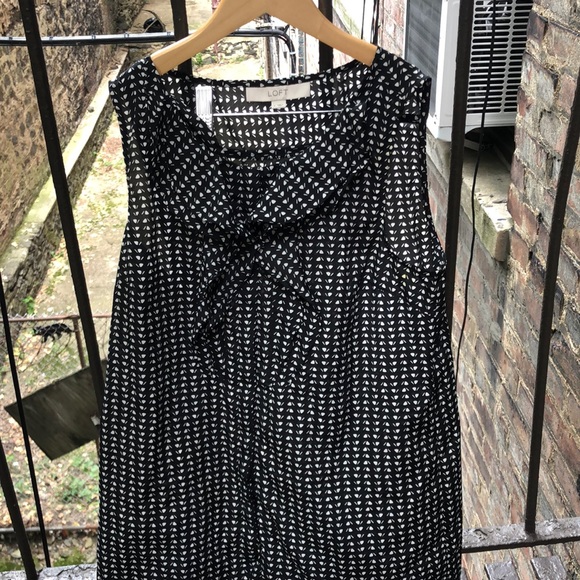 LOFT sleeveless blouse - Picture 1 of 4